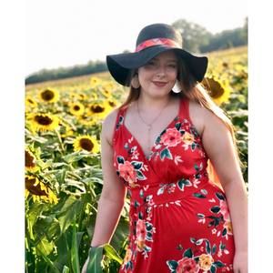 Meet your Posher, April